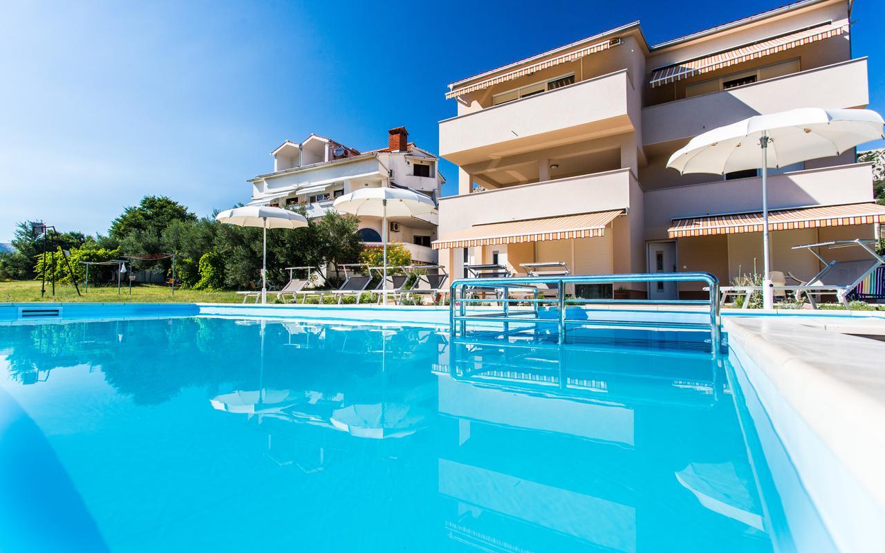 Apartments Viktorija 2 Baška Buitenkant foto