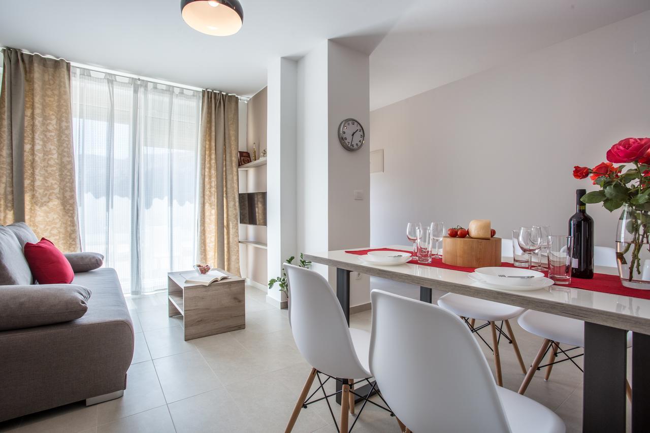 Apartments Viktorija 2 Baška Buitenkant foto