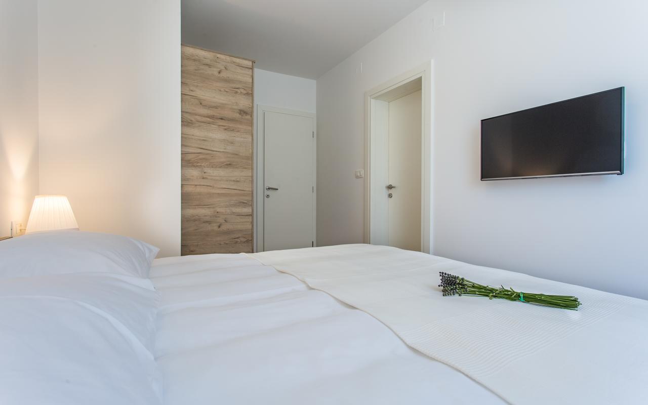 Apartments Viktorija 2 Baška Buitenkant foto